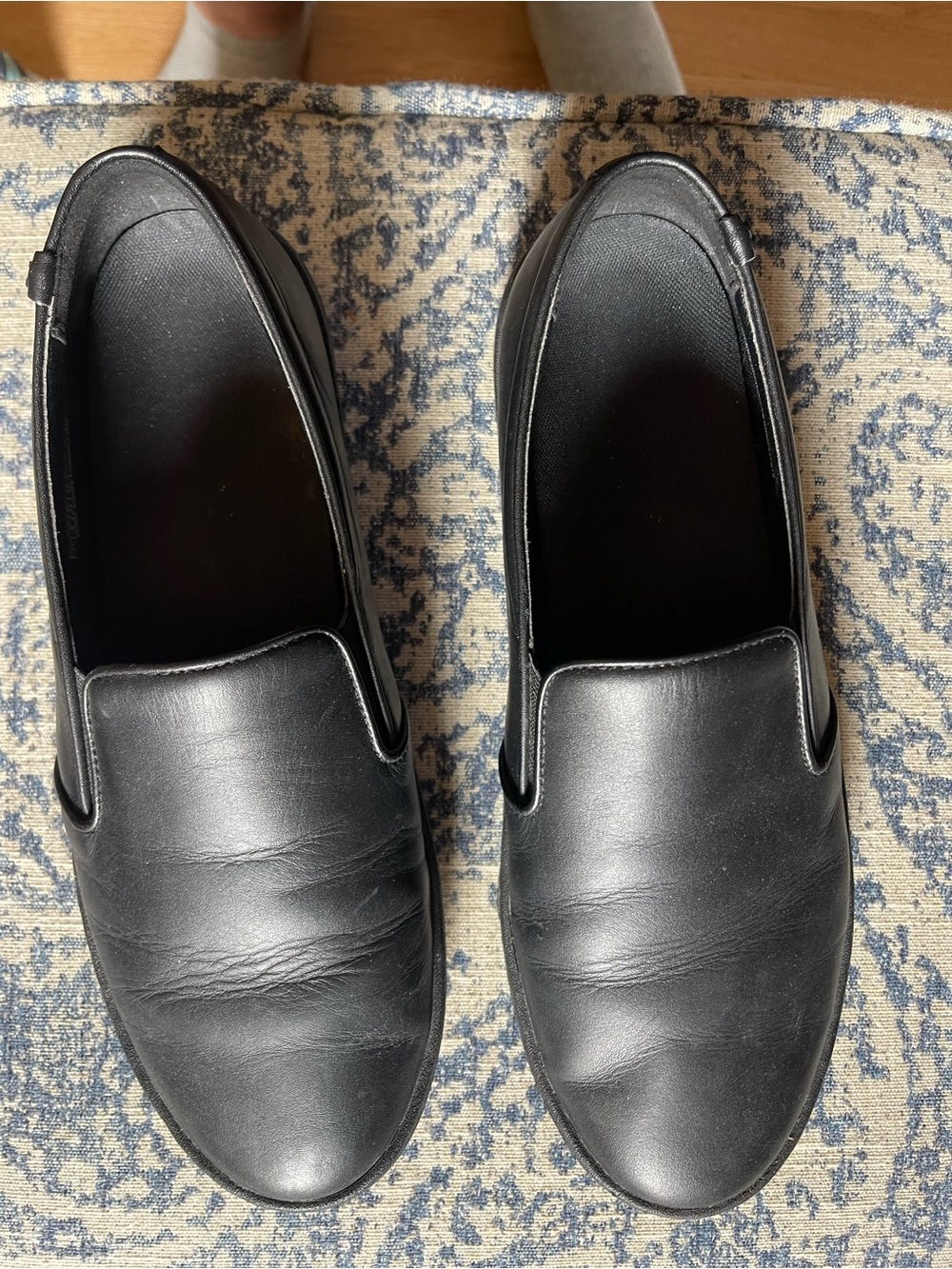 Women’s Vionic size 11 Black Slip-On Dress Loafers